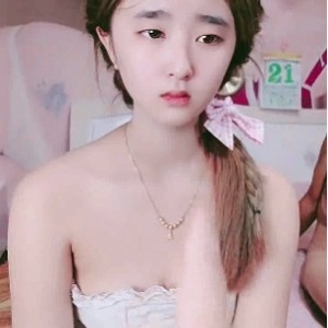 柬埔寨美少女被禽兽欺负，挣扎徒劳的故事