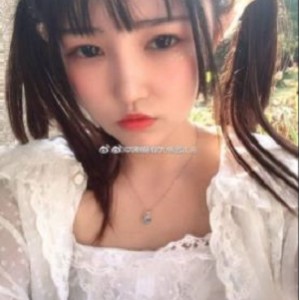 「浮力姬青木小荷」网红妹子精选写真合集